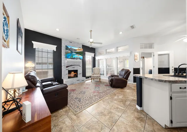 Photo 2 of Single family home for sale at 215 Sioux Dr, Waxahachie, TX 75165 | MLS# 21318246 | Listing updated on 2026-09-12