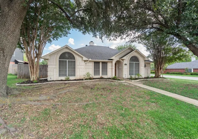 Photo 27 of Sale Pending at 7400 Chapman Dr, North Richland Hills, TX 76182 | MLS# 21324301 | Listing updated on 2026-07-31