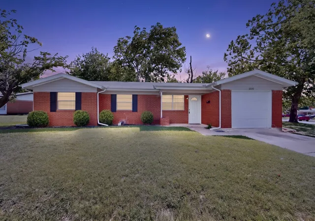 Photo 1 of Sale Pending at 5500 Oak Grove Rd, Fort Worth, TX 76134 | MLS# 21315415 | Listing updated on 2026-09-28