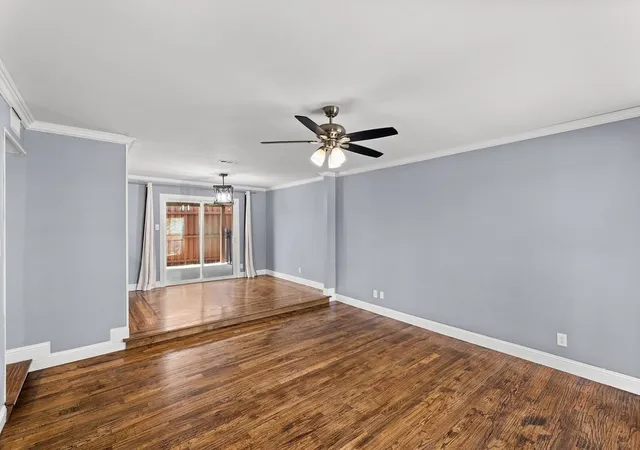Photo 4 of Single family home for sale at 622 Mission Hills Dr, Arlington, TX 76018 | MLS# 21324616 | Listing updated on 2026-09-10