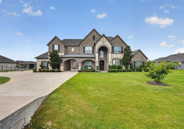 Photo 1 of Mansion for sale at 6706 Blackstone Dr, Sachse, TX 75048 | MLS# 21308630 | Listing updated on 2026-09-08
