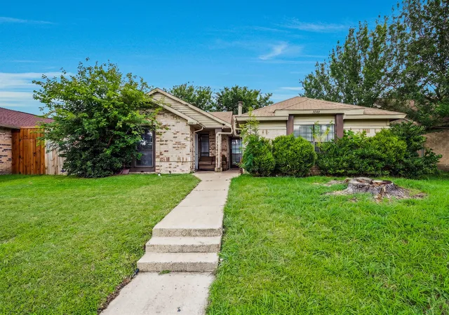 Photo 1 of Single family home for sale at 3048 Navarro Ln, Grand Prairie, TX 75052 | MLS# 21324692 | Listing updated on 2026-07-28
