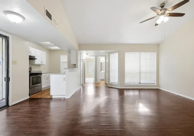 Photo 4 of Single family home for sale at 3048 Navarro Ln, Grand Prairie, TX 75052 | MLS# 21324692 | Listing updated on 2026-07-28