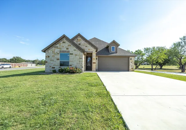 Photo 30 of Sale Pending at 648 Half Moon Wy, Bridgeport, TX 76426 | MLS# 21324423 | Listing updated on 2026-09-27