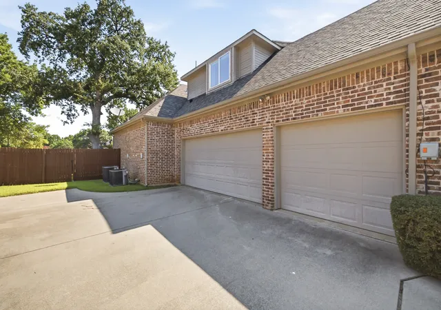Photo 2 of Single family home for sale at 710 Knott Ct, Euless, TX 76039 | MLS# 21315864 | Listing updated on 2026-09-11