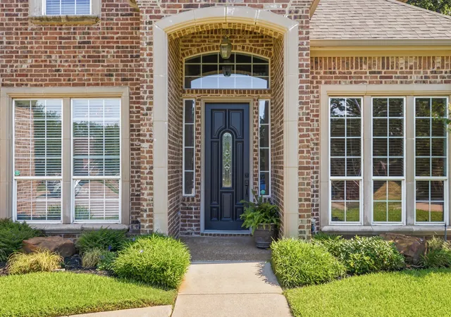 Photo 2 of Single family home for sale at 710 Knott Ct, Euless, TX 76039 | MLS# 21315864 | Listing updated on 2026-09-11