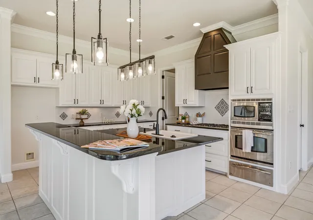 Photo 4 of Single family home for sale at 2414 Vineyard Dr, Granbury, TX 76048 | MLS# 21313107 | Listing updated on 2026-09-12