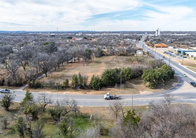 Photo 2 of Land for sale at Tbd E S 11th St, Abilene, TX 79602 | MLS# 21324208 | Listing updated on 2026-09-17