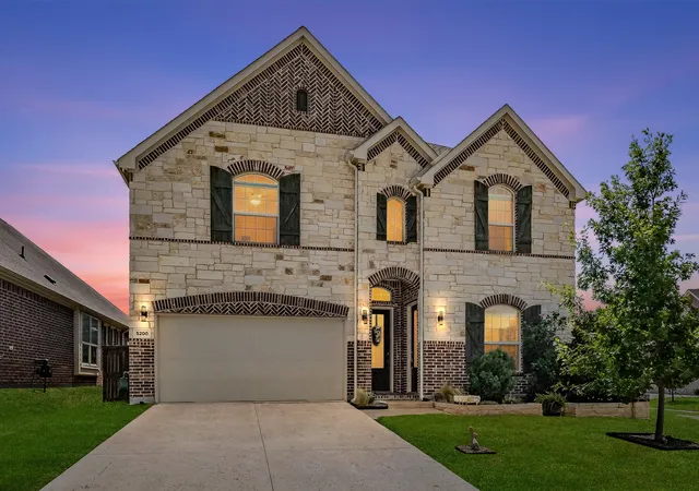 Photo 1 of Single family home for sale at 5200 Bradford Green Trl, Flower Mound, TX 75028 | MLS# 21322499 | Listing updated on 2026-09-14
