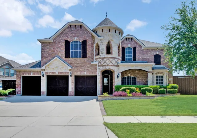 Photo 1 of Sale Pending at 10256 Casetta Dr, Frisco, TX 75035 | MLS# 21310780 | Listing updated on 2026-09-08