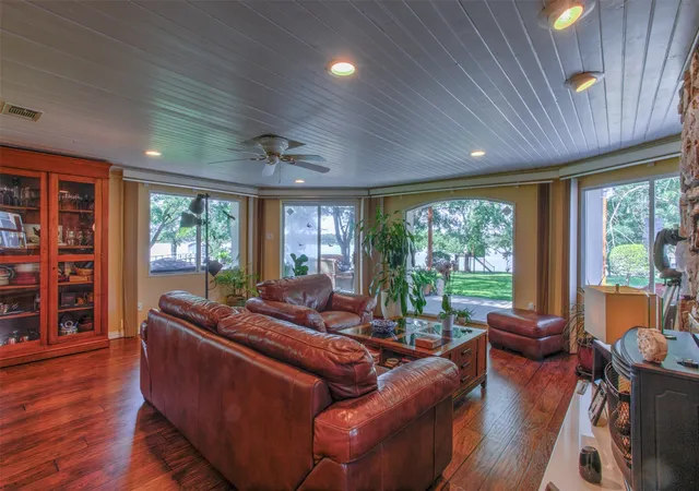 Photo 2 of Single family home for sale at 371 County Road 4874, Newark, TX 76071 | MLS# 21322183 | Listing updated on 2026-09-12