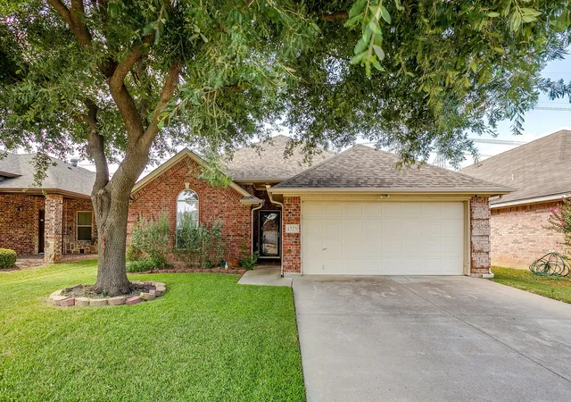Photo 1 of Single family home for sale at 1325 Sierra Blanca Dr, Burleson, TX 76028 | MLS# 21302587 | Listing updated on 2026-09-14