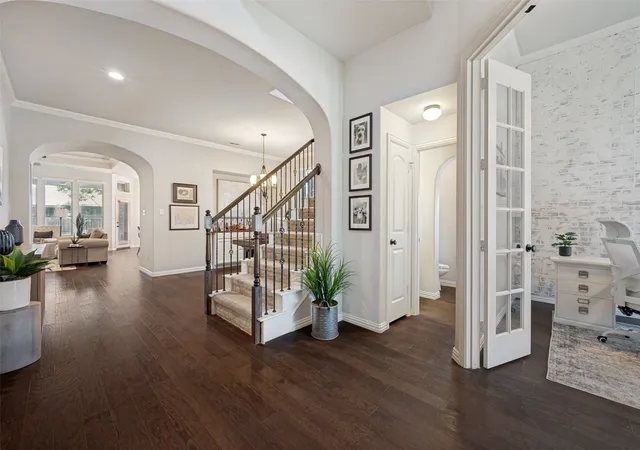 Photo 3 of Single family home for sale at 6921 Grand Mesa Pkwy, Mc Kinney, TX 75070 | MLS# 21323690 | Listing updated on 2026-09-12