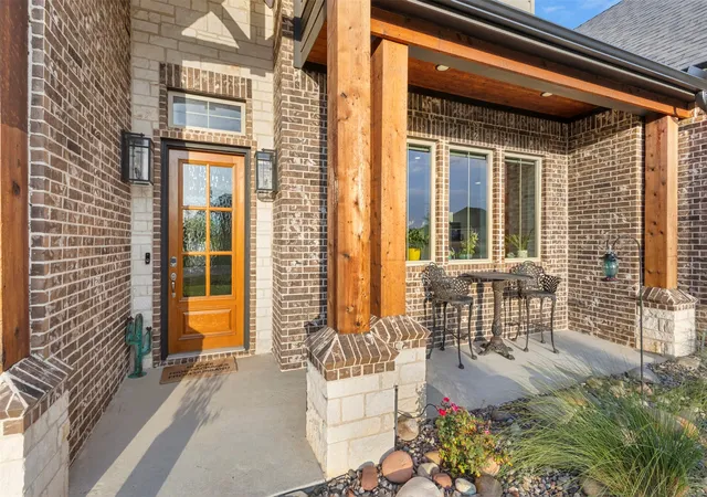 Photo 4 of Single family home for sale at 161 Adkins Trl, Waxahachie, TX 75167 | MLS# 21325166 | Listing updated on 2026-09-12