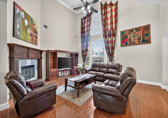 Photo 3 of Single family home for sale at 1521 Shepherd Ln, Carrollton, TX 75007 | MLS# 21325488 | Listing updated on 2026-09-12