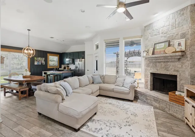 Photo 2 of Single family home for sale at 2837 County Road 301, Glen Rose, TX 76043 | MLS# 21325460 | Listing updated on 2026-09-14
