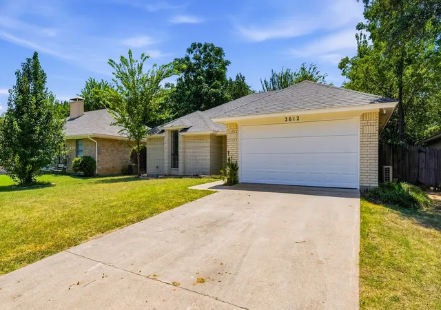 Photo 4 of Sale Pending at 2612 Carten St, Fort Worth, TX 76112 | MLS# 21320416 | Listing updated on 2026-07-29