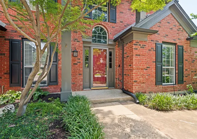 Photo 2 of Single family home for sale at 4339 Windswept Ln, Grapevine, TX 76051 | MLS# 21312187 | Listing updated on 2026-10-05