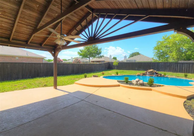 Photo 2 of Single family home for sale at 3010 Elderberry Dr, Wylie, TX 75098 | MLS# 21322825 | Listing updated on 2026-09-14