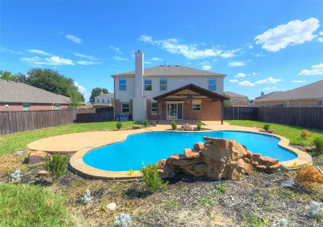 Photo 1 of Single family home for sale at 3010 Elderberry Dr, Wylie, TX 75098 | MLS# 21322825 | Listing updated on 2026-10-05