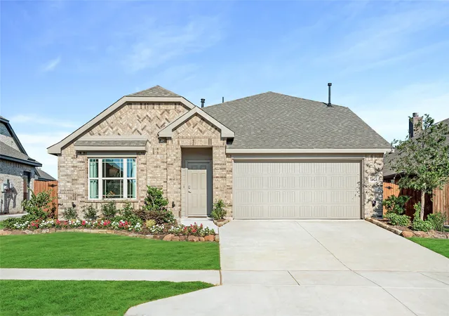 Photo 1 of Sale Pending at 10624 Moss Cove Dr, Crowley, TX 76036 | MLS# 21324889 | Listing updated on 2026-09-09