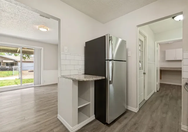 Photo 3 of Single family home for sale at 1130 Larkspur Dr, Richardson, TX 75081 | MLS# 21325704 | Listing updated on 2026-10-01