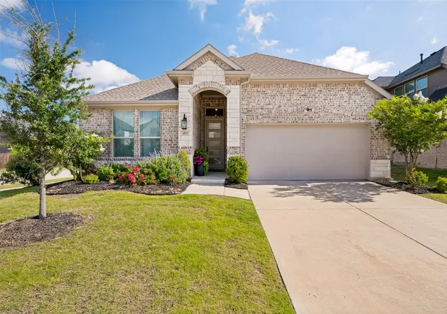 Photo 2 of Single family home for sale at 413 Remington Rd, Celina, TX 75009 | MLS# 21324111 | Listing updated on 2026-09-11