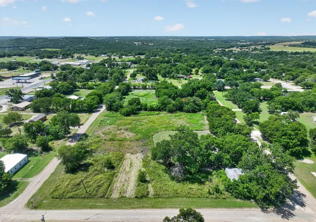 Photo 4 of Sale Pending at 910 Quintard, Morgan, TX 76671 | MLS# 21325738 | Listing updated on 2026-07-31