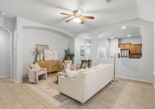 Photo 3 of Single family home for sale at 1020 Grey Fox Dr, Savannah, TX 76227 | MLS# 21322610 | Listing updated on 2026-09-30