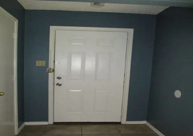Photo 3 of Single family home for sale at 1712 San Rafael St, Fort Worth, TX 76134 | MLS# 21325335 | Listing updated on 2026-07-29