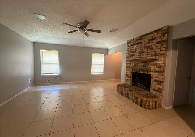 Photo 3 of Single family home for sale at 1712 San Rafael St, Fort Worth, TX 76134 | MLS# 21325335 | Listing updated on 2026-07-29