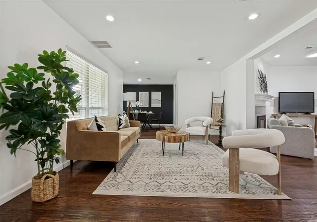 Photo 1 of Single family home for sale at 7707 La Avenida Dr, Dallas, TX 75248 | MLS# 21309512 | Listing updated on 2026-09-13