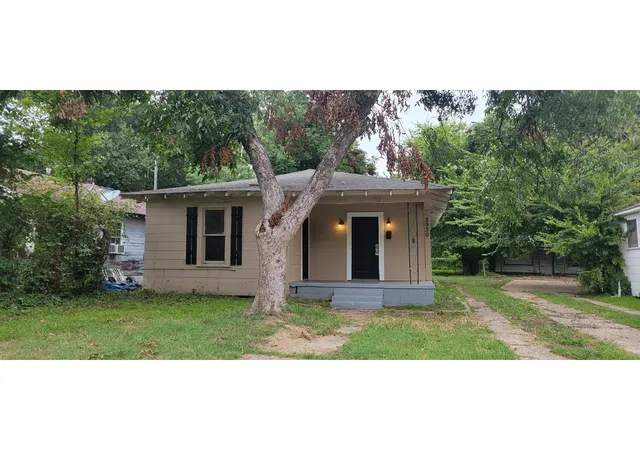 Photo 1 of Single family home for sale at 2930 Regent St, Shreveport, LA 71109 | MLS# 21325766 | Listing updated on 2026-07-28