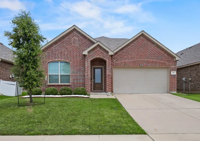 Photo 1 of Sale Pending at 714 Stallings Dr, Princeton, TX 75407 | MLS# 21323445 | Listing updated on 2026-09-18