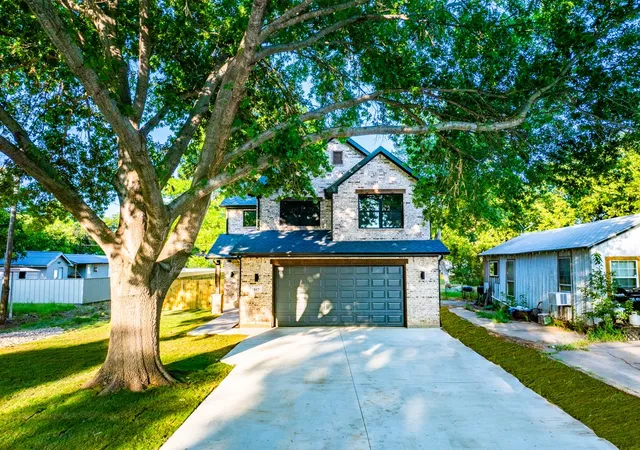 Photo 1 of Single family home for sale at 817 Plum St, Graham, TX 76450 | MLS# 21271309 | Listing updated on 2026-08-31
