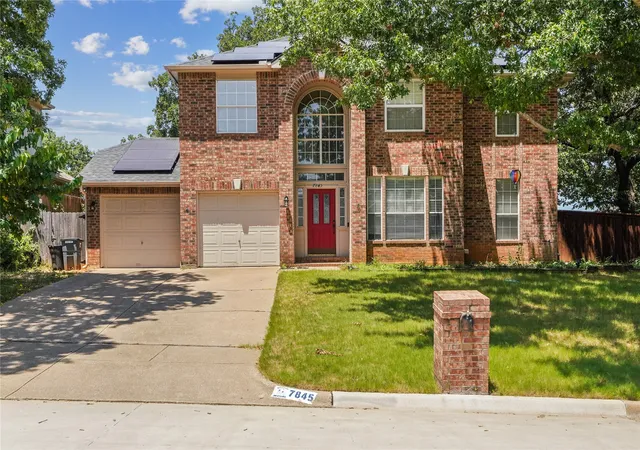 Photo 2 of Single family home for sale at 7845 Ember Oaks Dr, North Richland Hills, TX 76182 | MLS# 21325511 | Listing updated on 2026-07-31