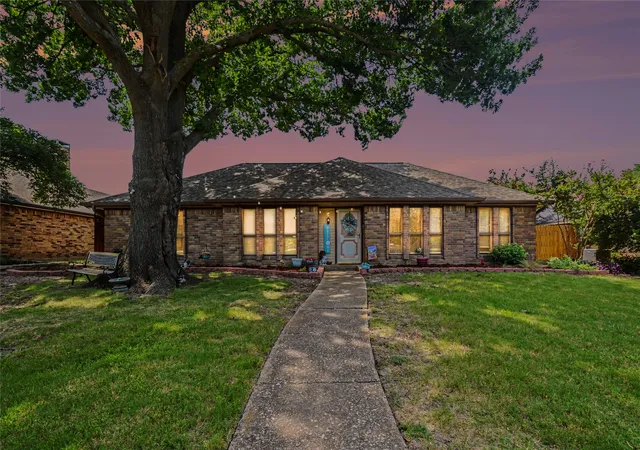 Photo 1 of Sale Pending at 710 Rush Creek Dr, Allen, TX 75002 | MLS# 21325840 | Listing updated on 2026-09-10