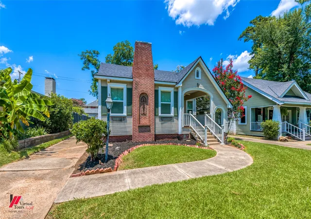 Photo 3 of Sale Pending at 624 Ratcliff St, Shreveport, LA 71104 | MLS# 21324472 | Listing updated on 2026-09-09