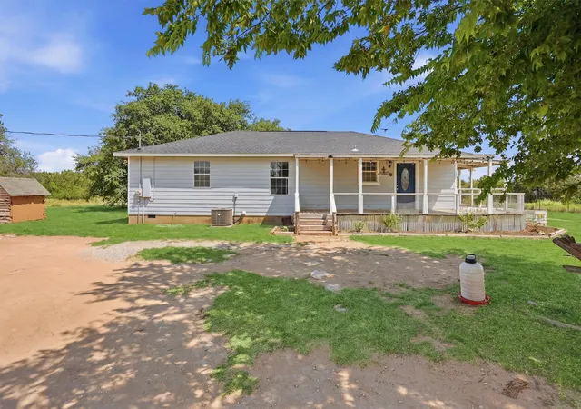 Photo 3 of Single family home for sale at 7801 Wd Ct, Lipan, TX 76462 | MLS# 21324030 | Listing updated on 2026-09-09