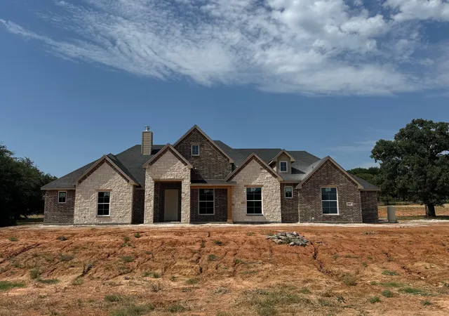 Photo 1 of Single family home for sale at 112 Turtle Back Rdg, Decatur, TX 76234 | MLS# 21326137 | Listing updated on 2026-10-04