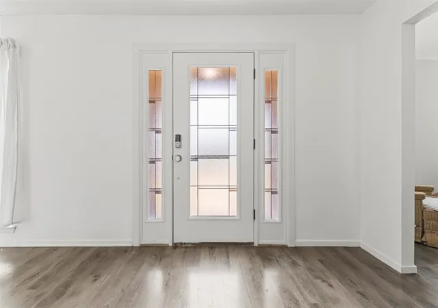 Photo 2 of Single family home for sale at 7233 Bayberry Ln, Dallas, TX 75249 | MLS# 21325643 | Listing updated on 2026-09-09