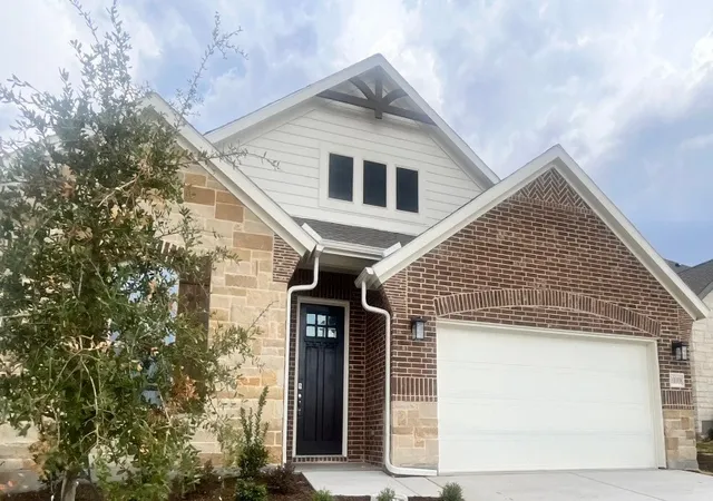 Photo 1 of Single family home for sale at 10008 Birchpoint Dr, Fort Worth, TX 76108 | MLS# 21326170 | Listing updated on 2026-09-10