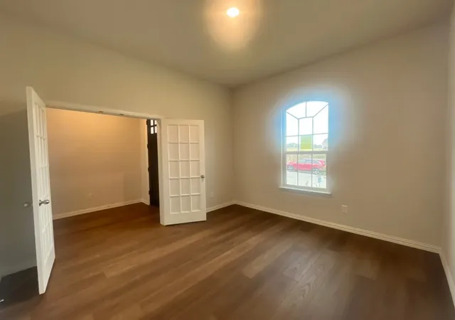 Photo 4 of Single family home for sale at 10008 Birchpoint Dr, Fort Worth, TX 76108 | MLS# 21326170 | Listing updated on 2026-09-10