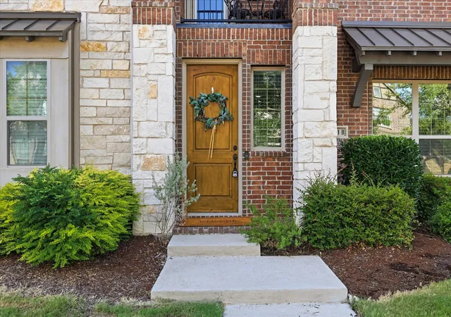 Photo 2 of Sale Pending at 4671b Dozier Rd, Carrollton, TX 75010 | MLS# 21325531 | Listing updated on 2026-09-13