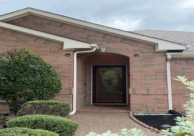 Photo 2 of Single family home for sale at 5109 Spicewood Dr, Mc Kinney, TX 75070 | MLS# 21326360 | Listing updated on 2026-09-25