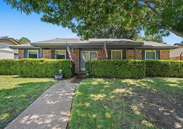 Photo 1 of Single family home for sale at 3610 Chime St, Irving, TX 75062 | MLS# 21325608 | Listing updated on 2026-09-14