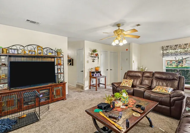 Photo 3 of Single family home for sale at 3610 Chime St, Irving, TX 75062 | MLS# 21325608 | Listing updated on 2026-09-14