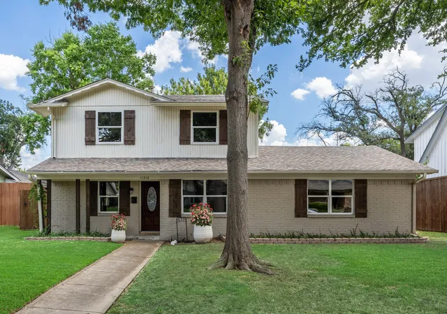 Photo 3 of Sale Pending at 11218 Buchanan Dr, Dallas, TX 75228 | MLS# 21316979 | Listing updated on 2026-09-09