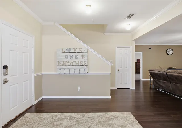 Photo 4 of Single family home for sale at 5004 Vaquero Dr, Arlington, TX 76017 | MLS# 21326714 | Listing updated on 2026-09-11