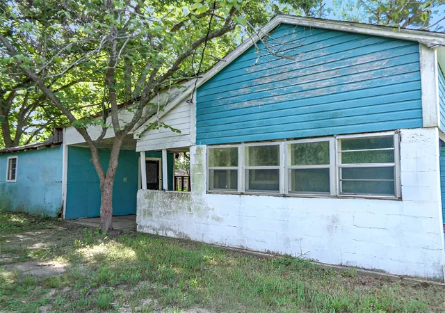 Photo 3 of Sale Pending at 433 N Main St, Sibley, LA 71073 | MLS# 21320832 | Listing updated on 2026-09-09